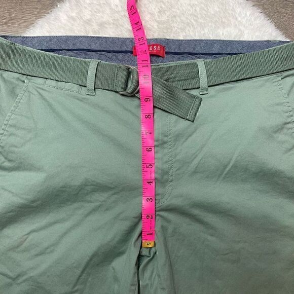 Guess Shorts Green Cotton with Belt Mens Size 38 Flat Front 10" Inseam - Picture 9 of 11